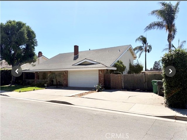1742 La Mesa Oaks — photo