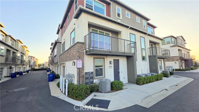 223 Carmona — photo