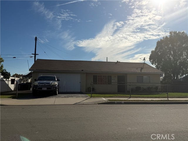 2026 W Yarnell St — photo