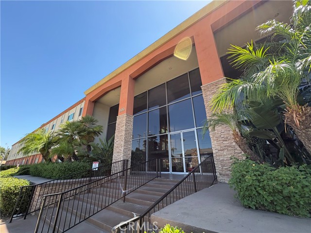 400 N Acacia B35 — photo