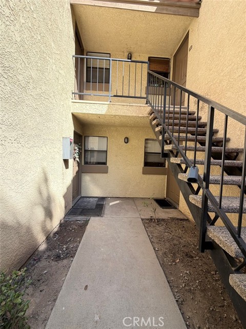 1144 W Blaine 102 — photo