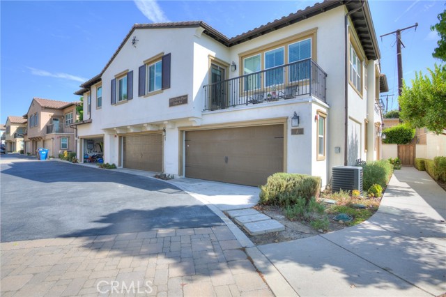 2151 Citrus Pl B — photo