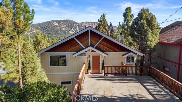 205 E Starr Dr — photo
