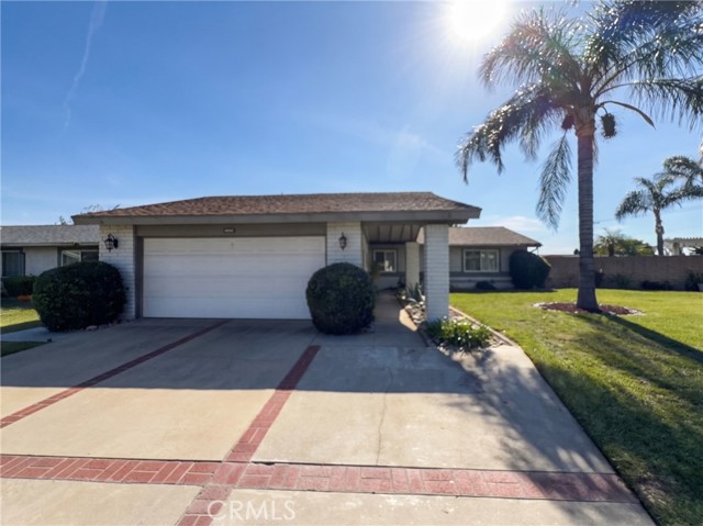 10129 Ashford Street — photo