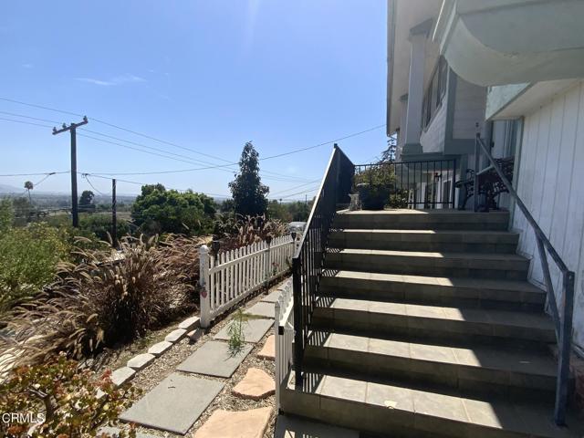 377 N Loop Dr, Camarillo, CA 93010 — photo 2