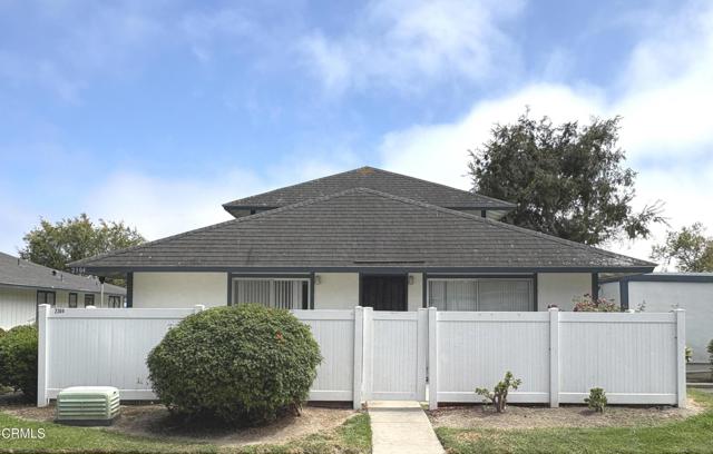 2304 Miramar Walk — photo
