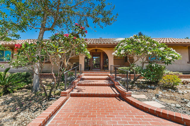 567 N Avocado Pl — photo