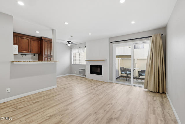 28947 E Thousand Oaks 121 — photo