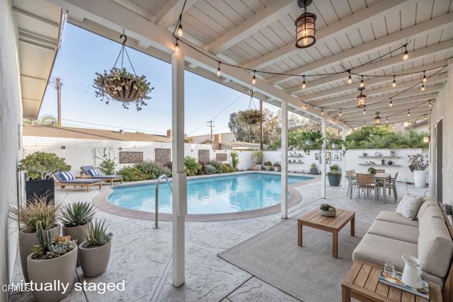 1313 N Crestlane Pl — photo