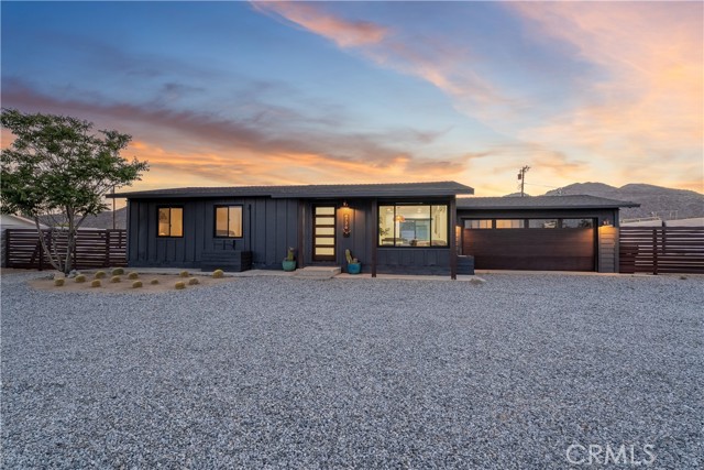 4726 Avenida La Flora Desierta — photo