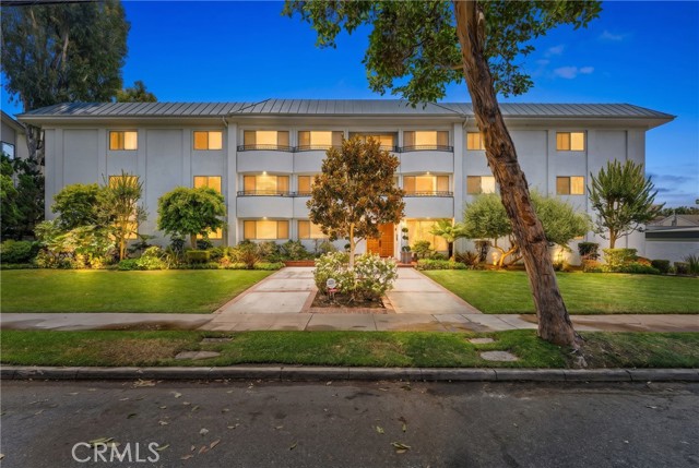 972 E California Unit 207 — photo