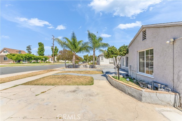 656 E I, Ontario, CA 91764 — photo 2