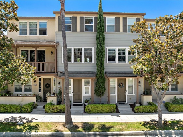 806 E Promenade C — photo