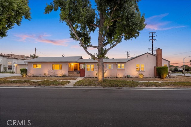 721 723 W Hellman — photo