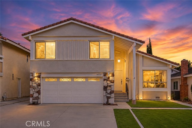 14612 Beach Ave — photo