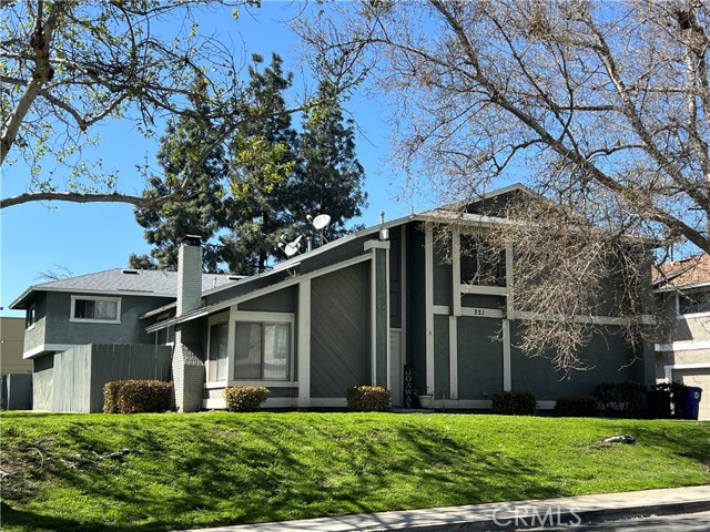221 Grayson Way D — photo