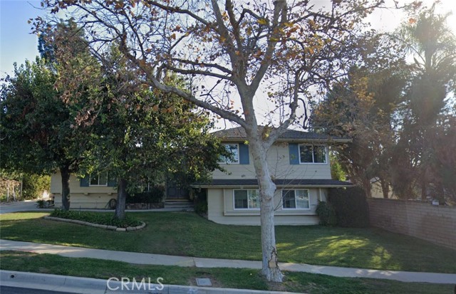 1670 N Sandalwood Dr — photo
