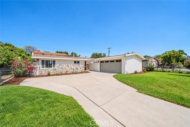 1281 Colony Dr — photo