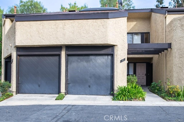 3608 Hemlock — photo
