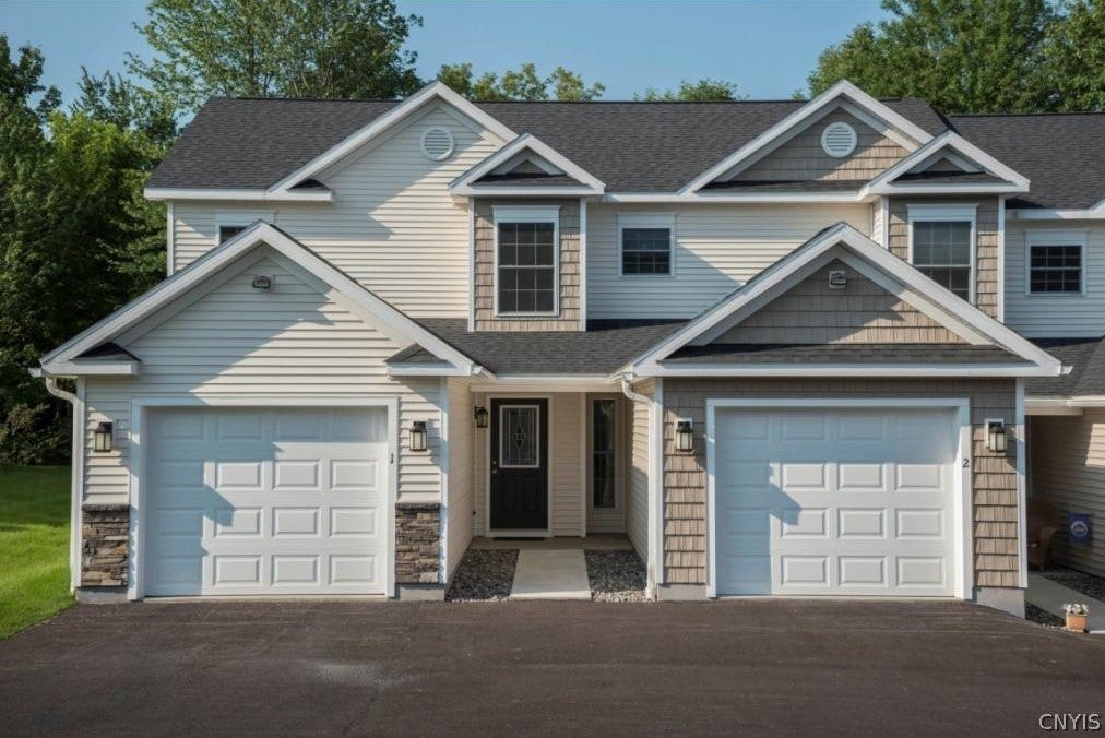 130 Pheasants Run Road — photo