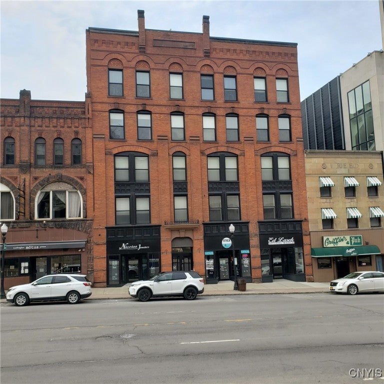230 Genesee Street 228 — photo