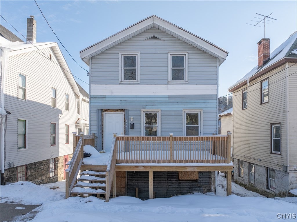 579 John Street — photo