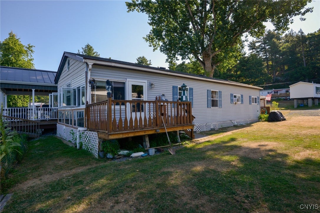 211 Dillon Point Road — photo
