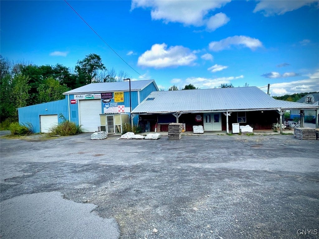 5680 State Route 104 — photo