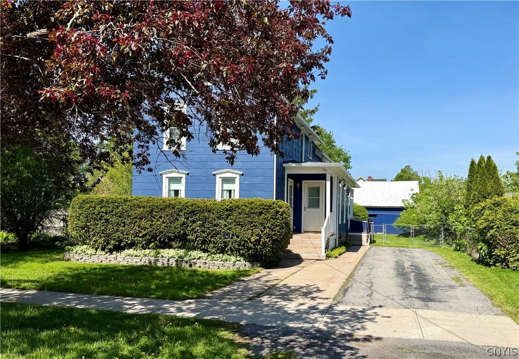 541 John Street — photo