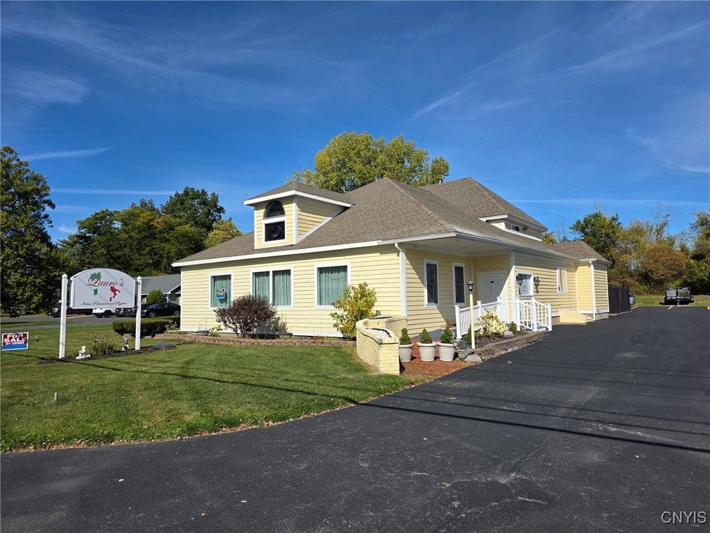 3177 Seneca Turnpike — photo