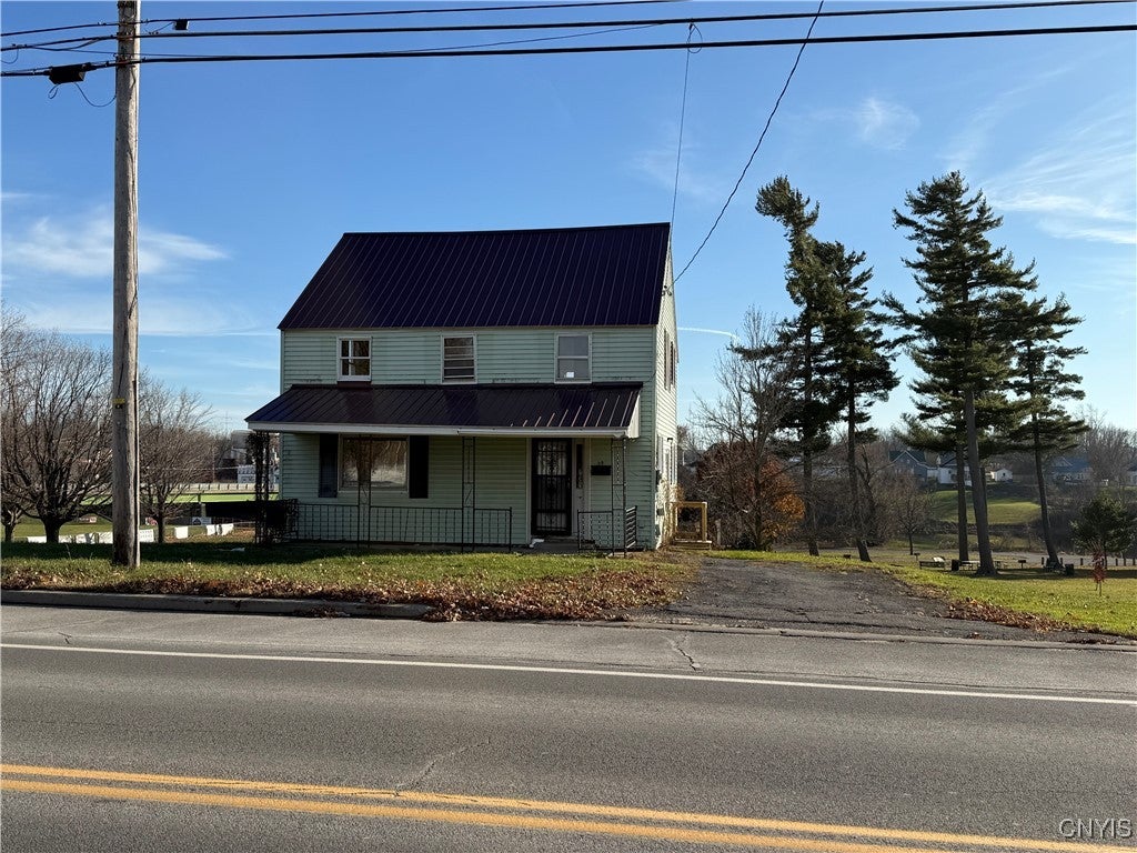 29 W Hatfield Street — photo