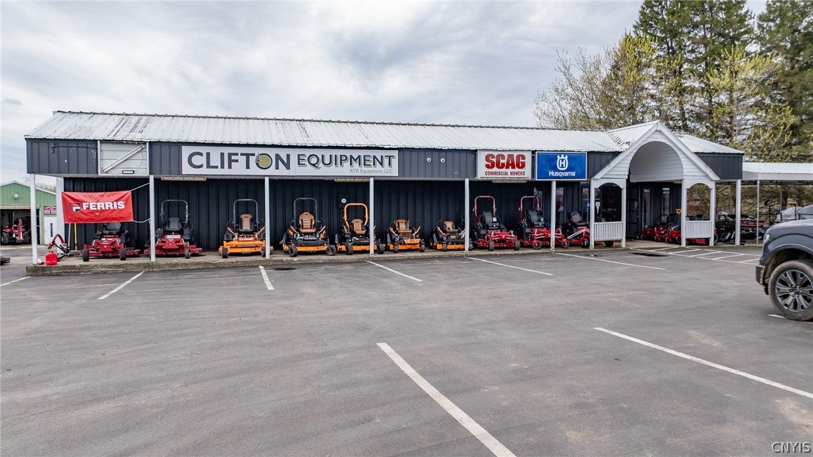 5334 State Route 31 — photo