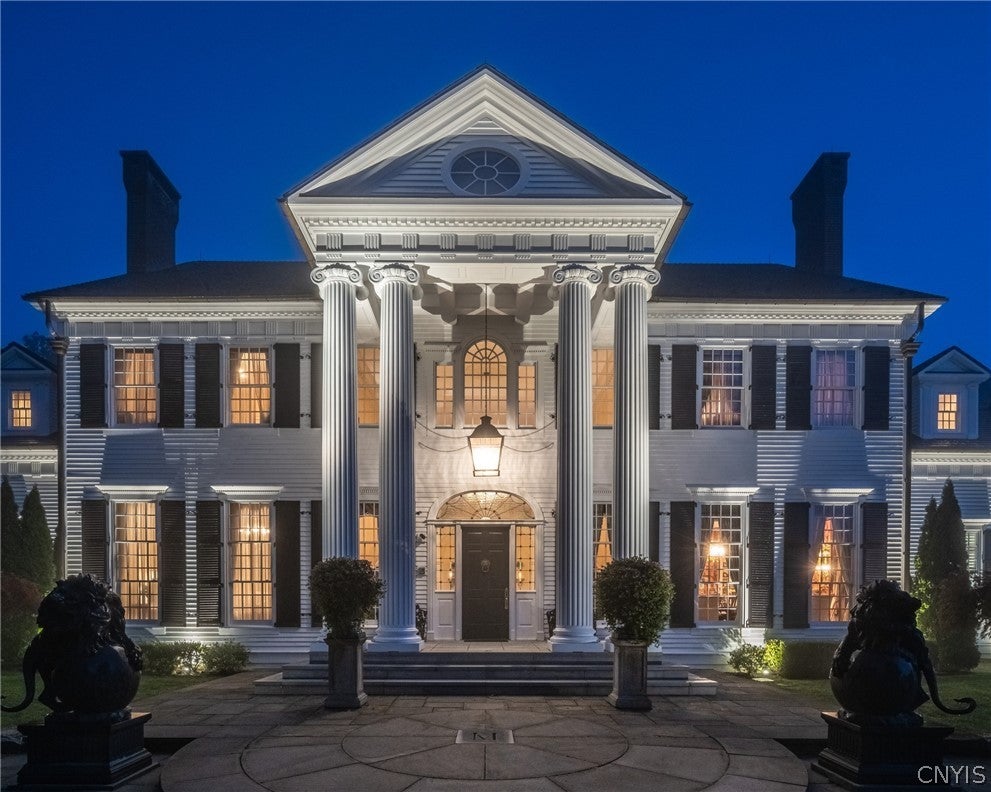 15 Meadowood Lane — photo