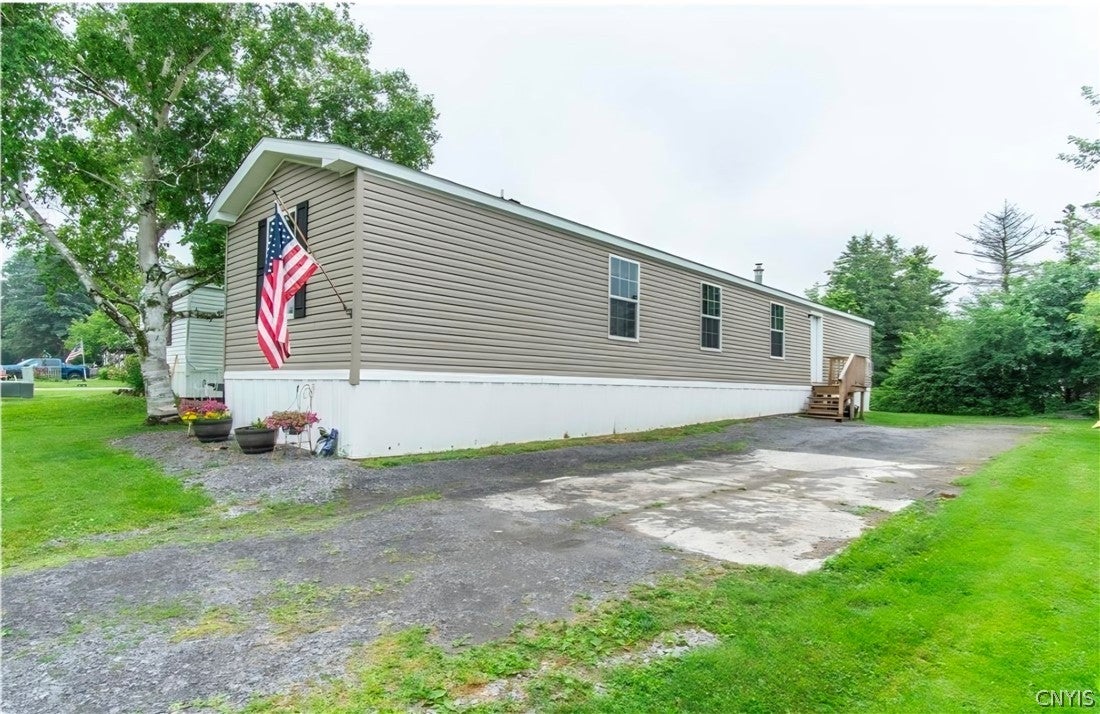 17481 US Route 11 51 — photo