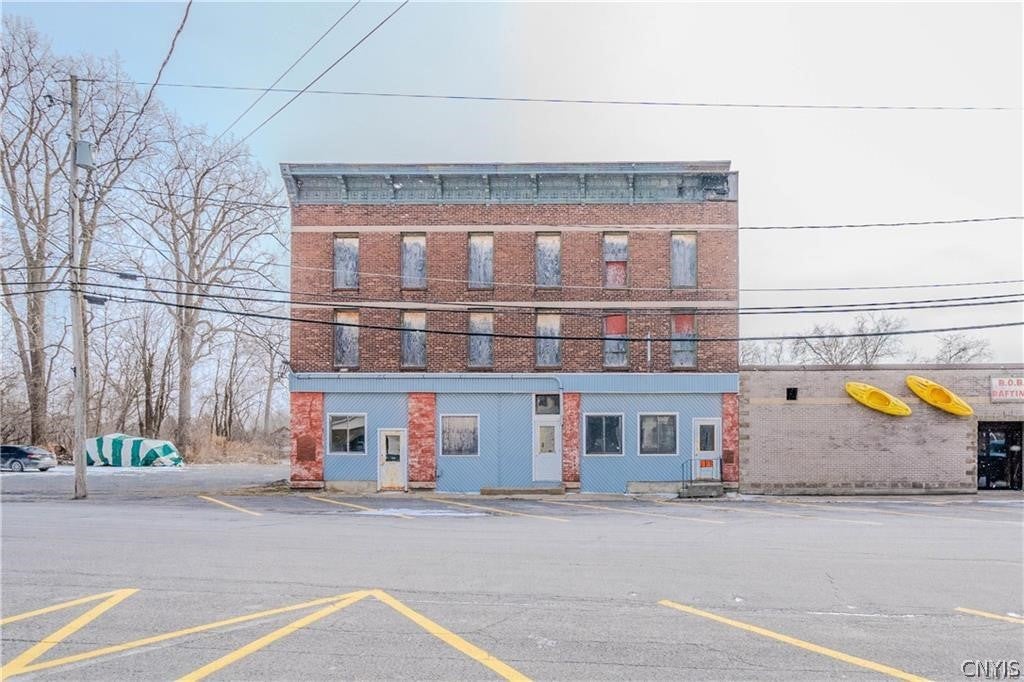 120-124-128 William Street — photo