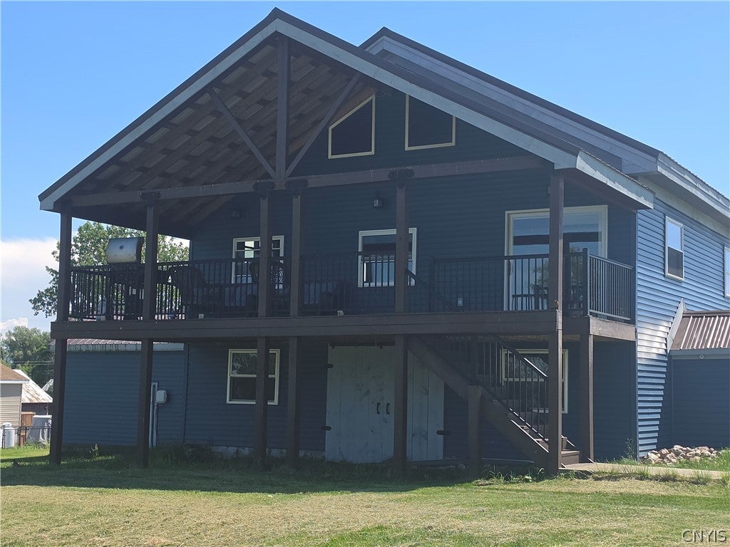 7318 Pine Woods Rd — photo