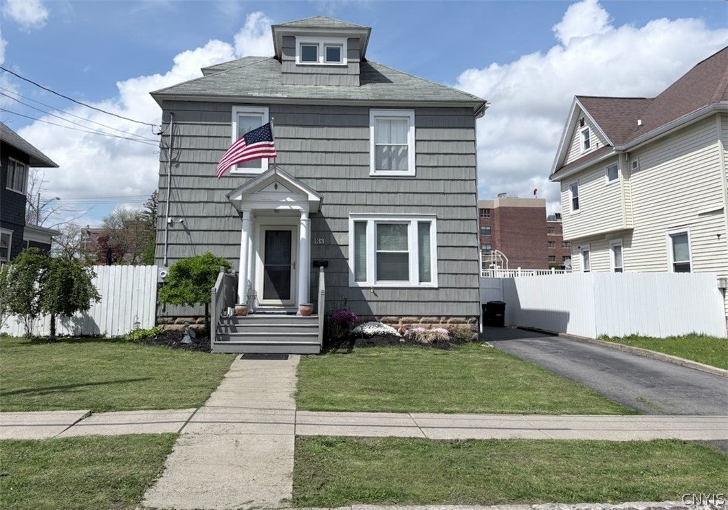 133 Curtis Place — photo