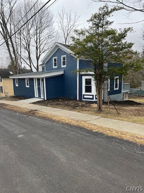 4 Corwin Street — photo