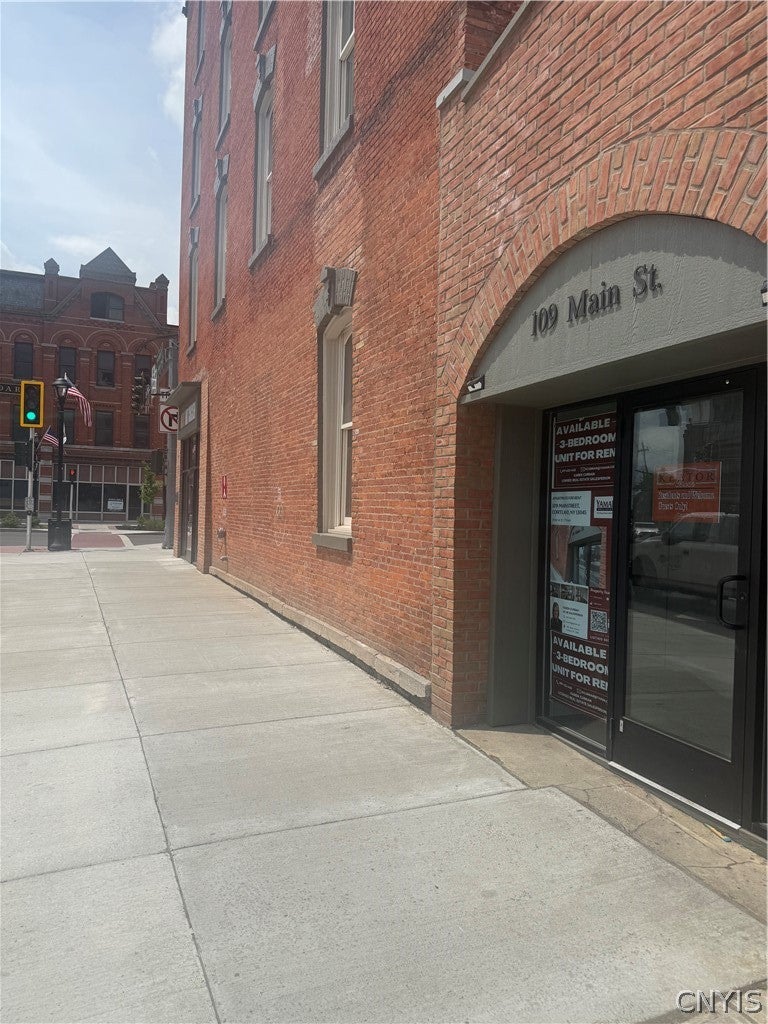 109 Main Street 2 and 4 — photo