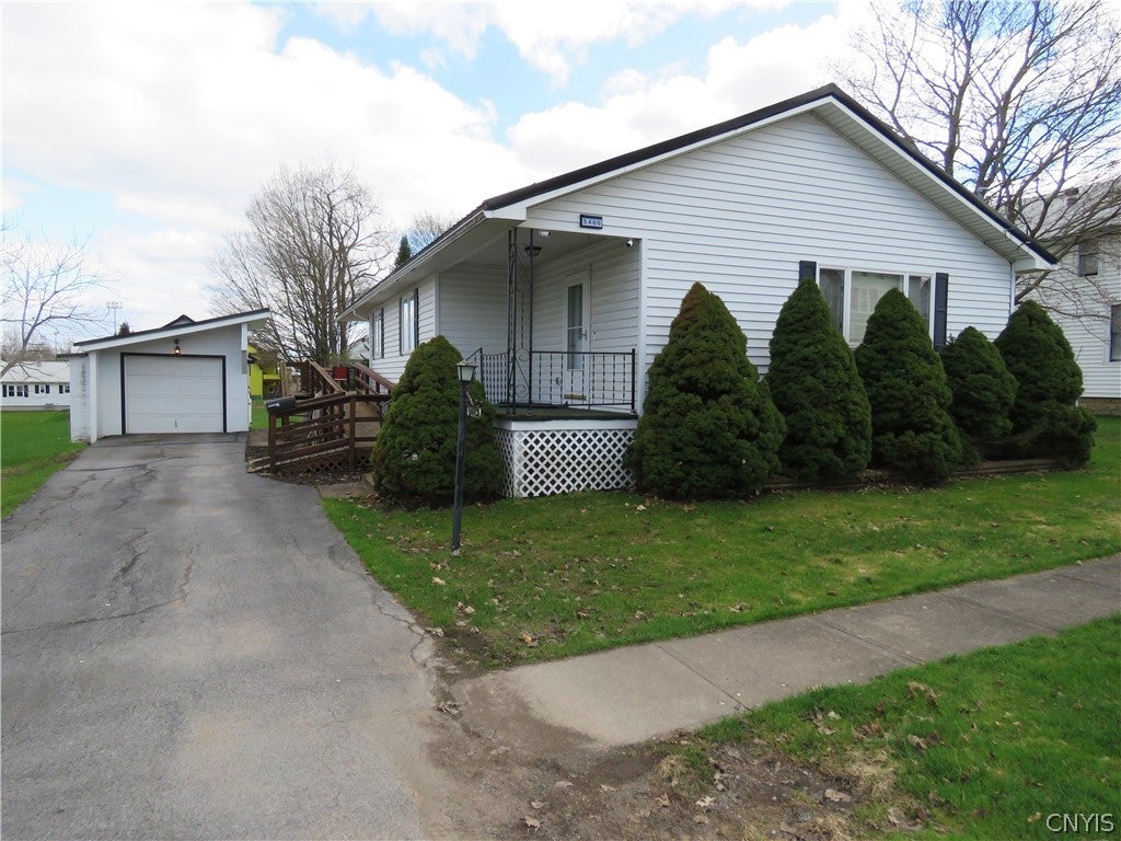 5406 Stewart Street — photo