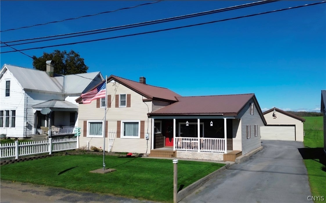 12486 School Street — photo