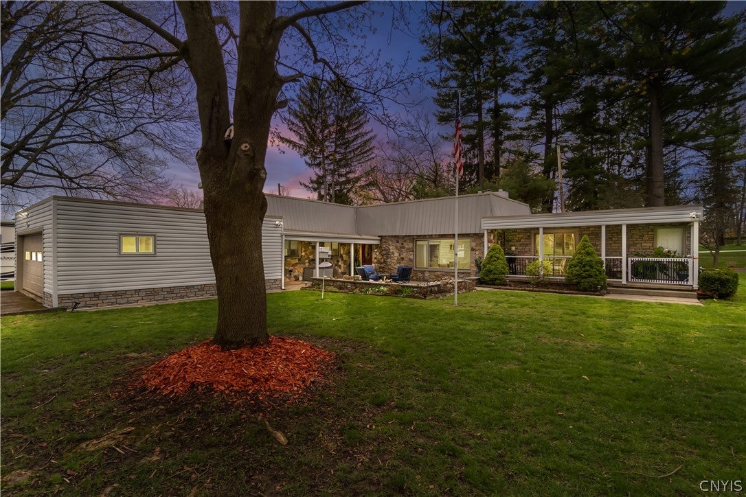 2950 Holland Drive — photo