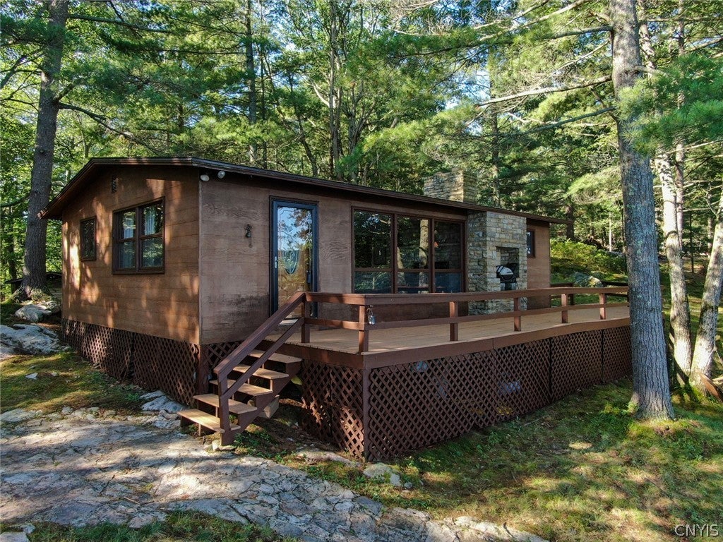 559 Indian Point Road — photo