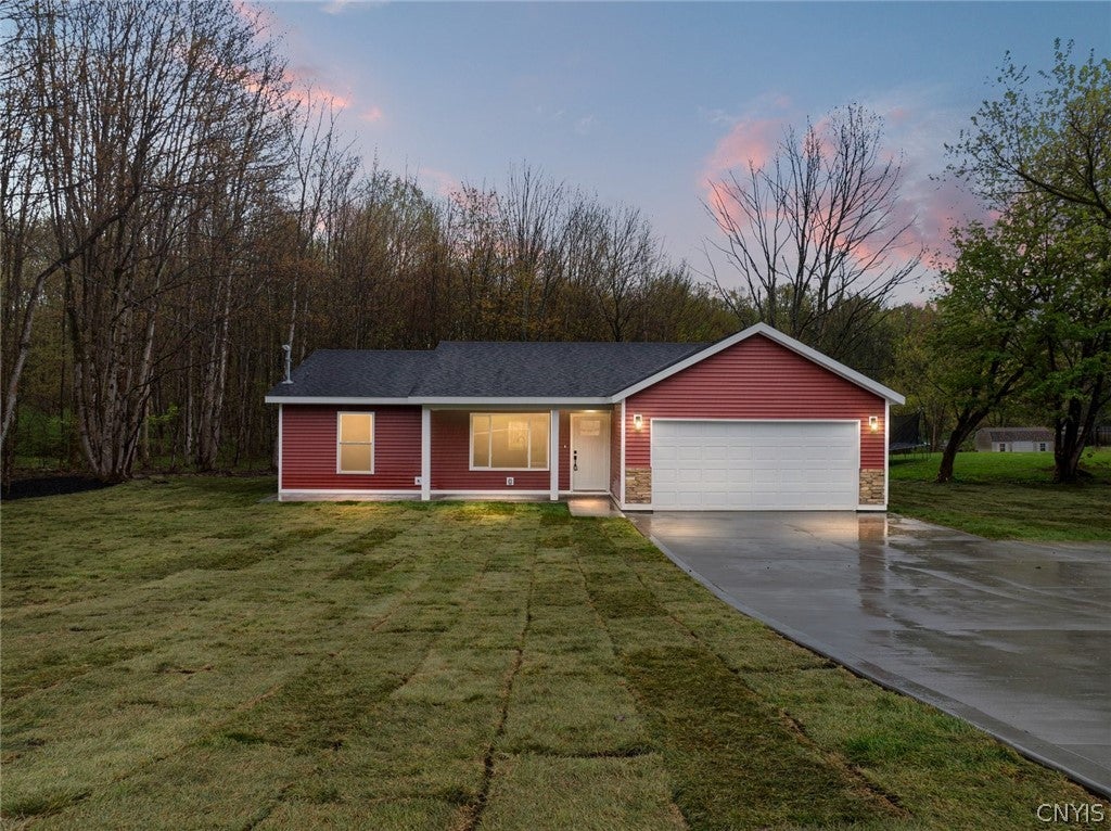6590 Fox Road — photo