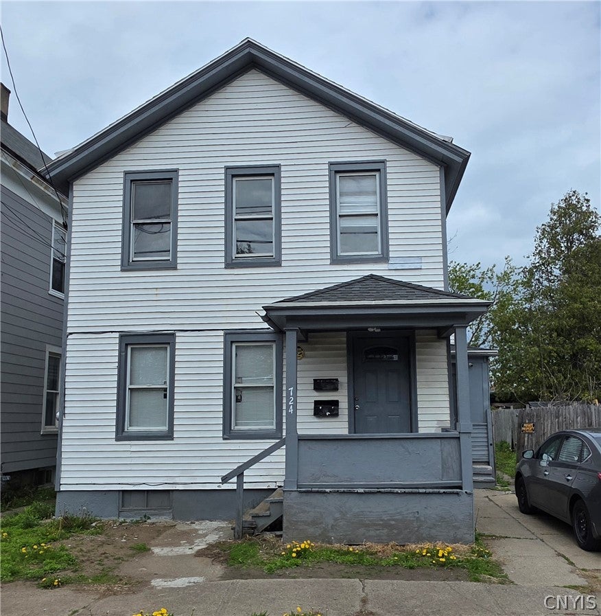 724 Warren Street — photo
