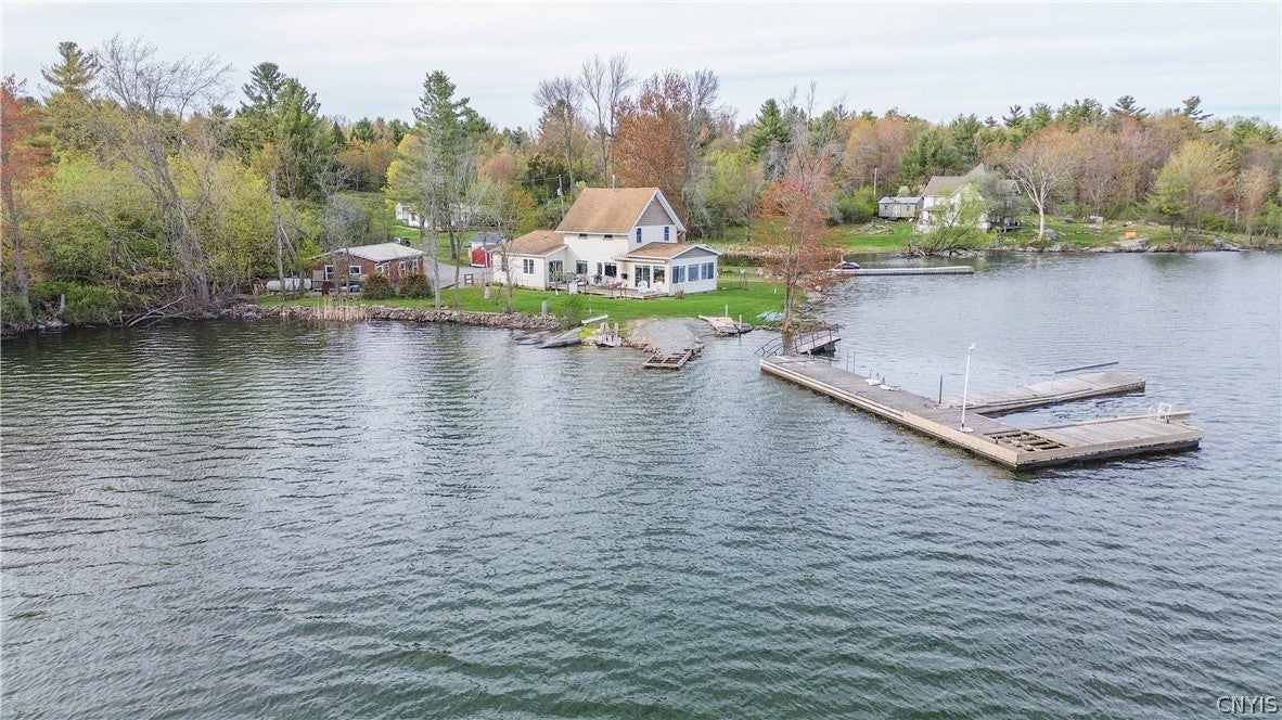 45586 Lois Lane — photo