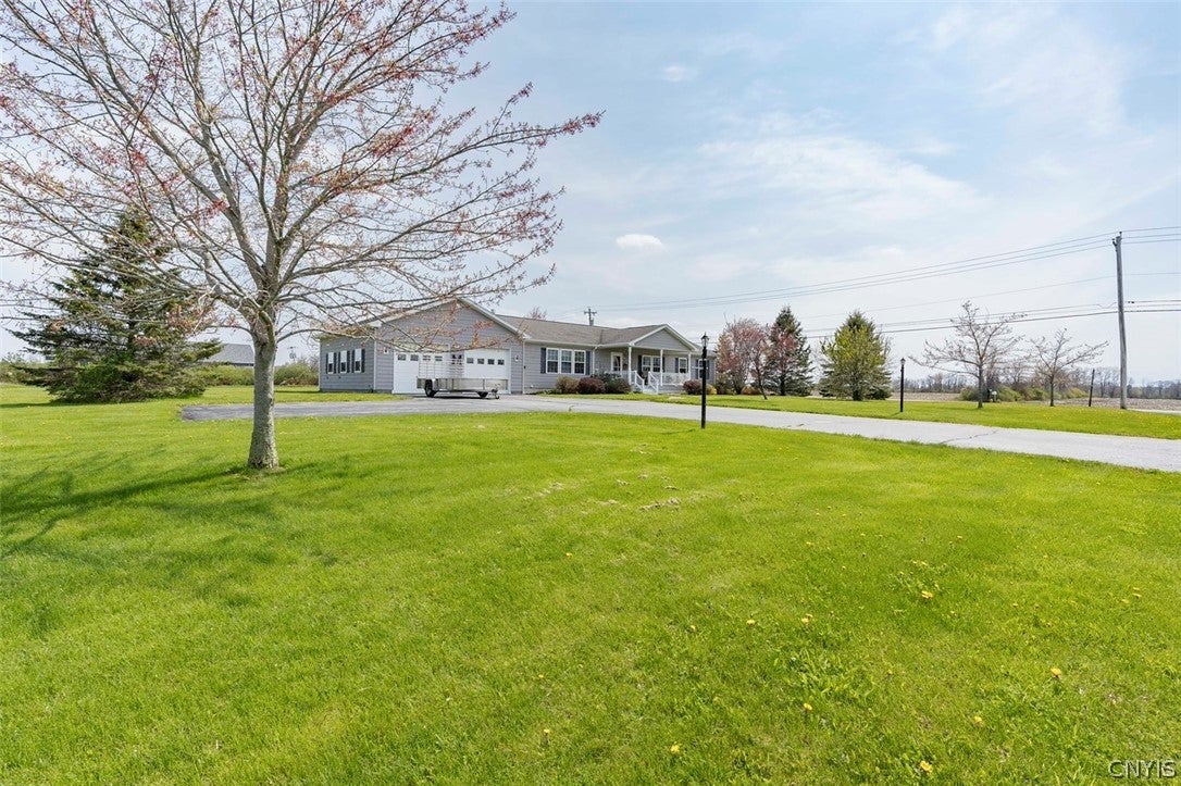 390 Otis Lane — photo