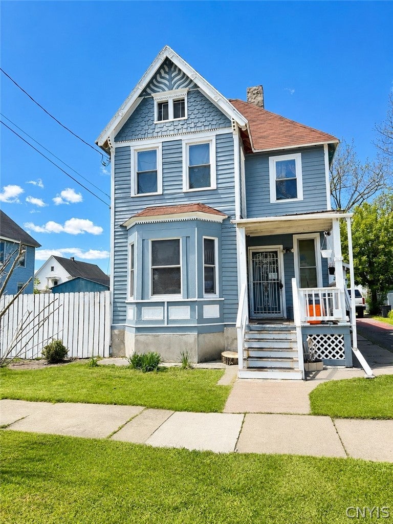 1412 Howard Avenue — photo