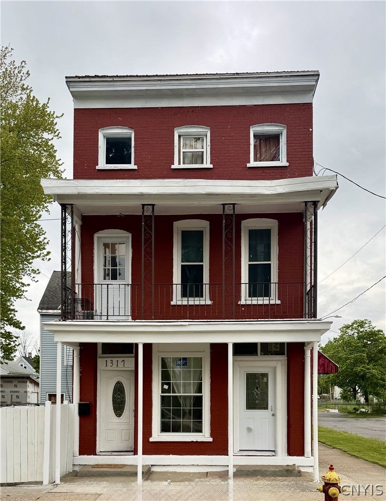 1317 Neilson Street — photo
