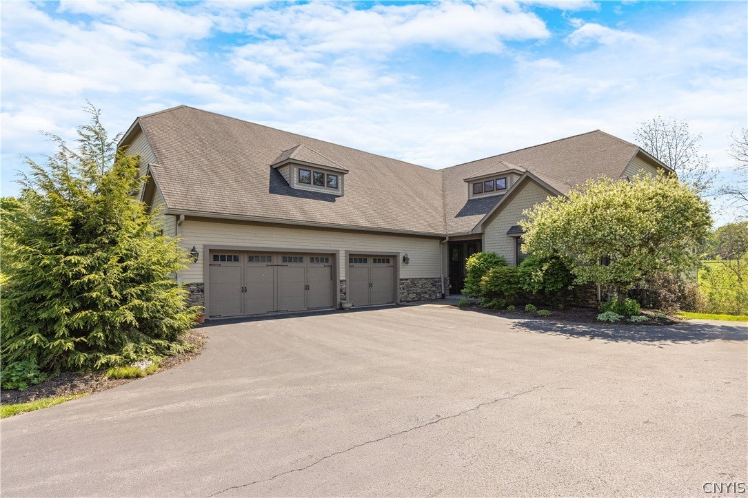 120 Buchmans Close Circle — photo